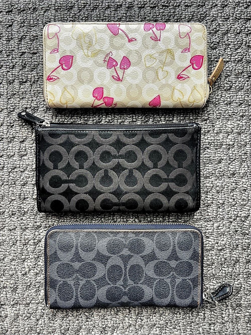 COACH bundle. Project wallets. - Picture 2 of 14